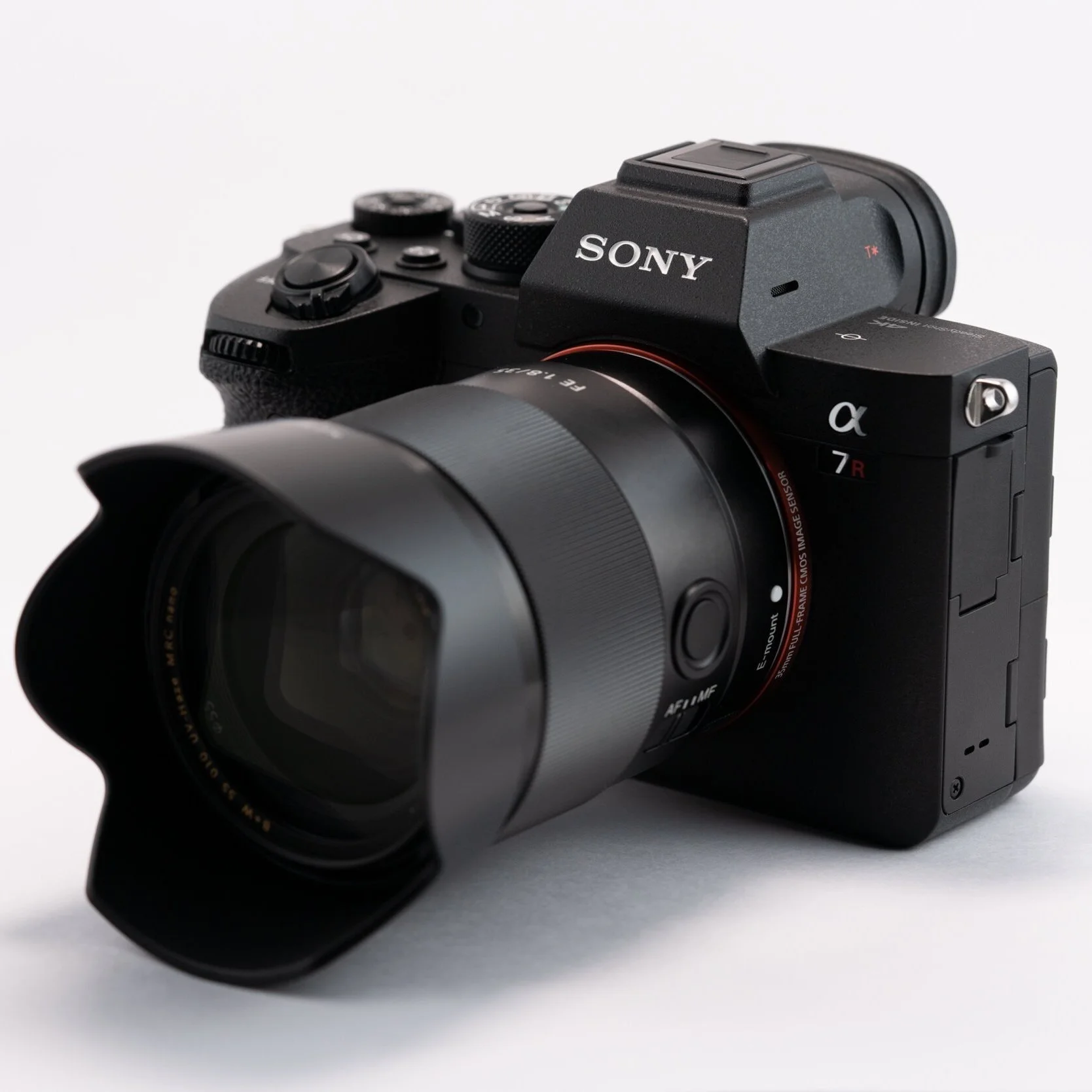 Sony A7RIV Body Only — Chuck's Camera Plus